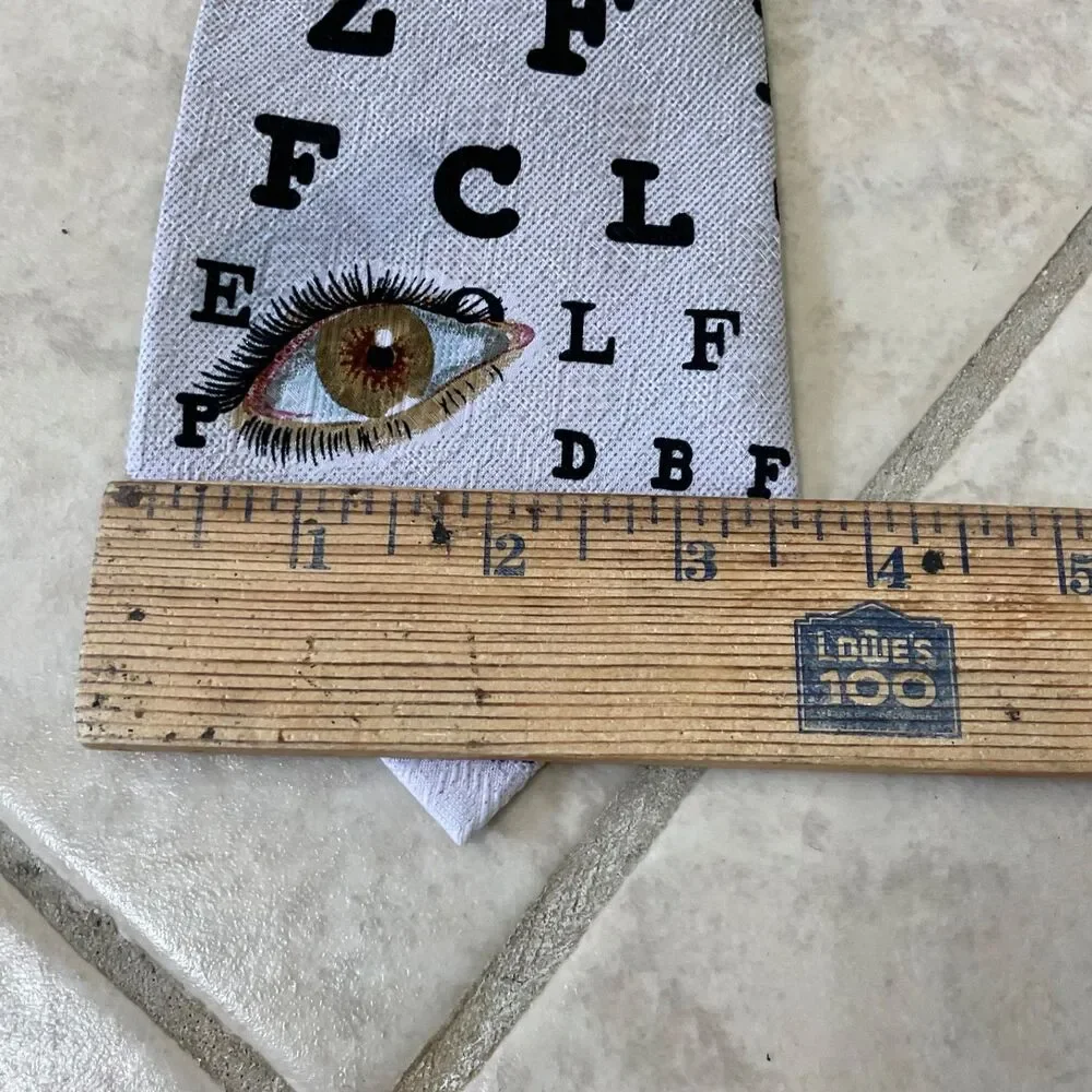 A Rogers Designs Men’s Tie Optometrist Novelty print Eye Letters Chart Eyeglass